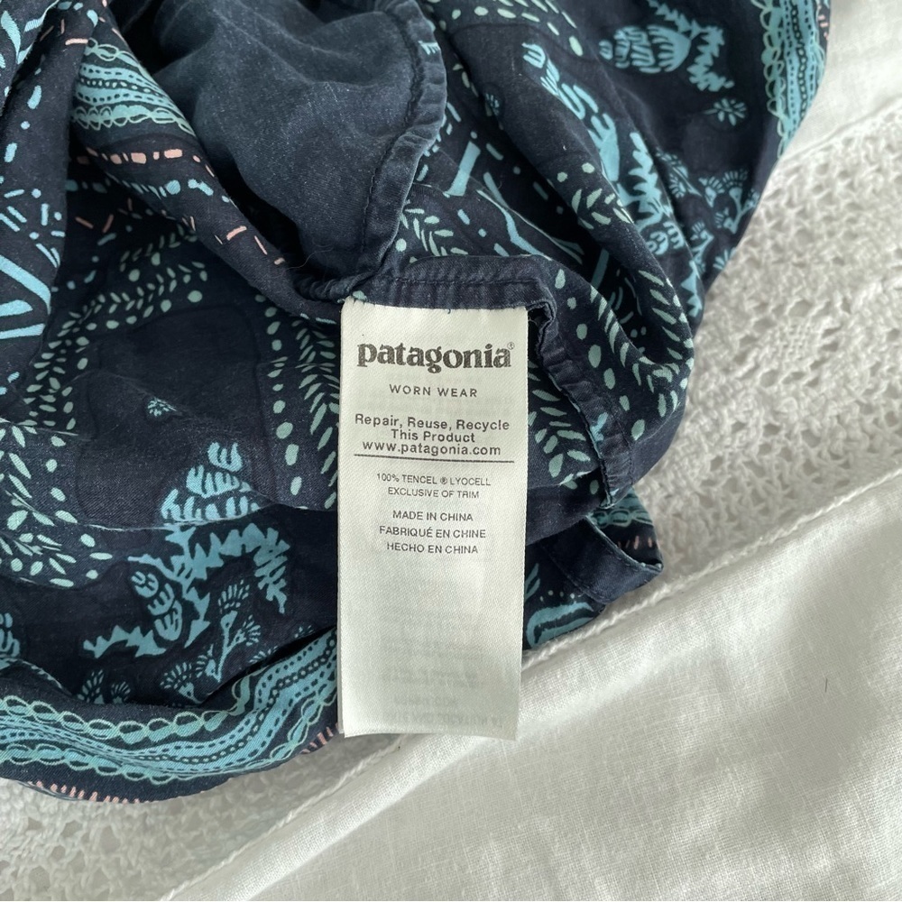 Patagonia SMALL Wildflower Floral Print Racerback Dress Navy Blue FLAW - Picture 11 of 12